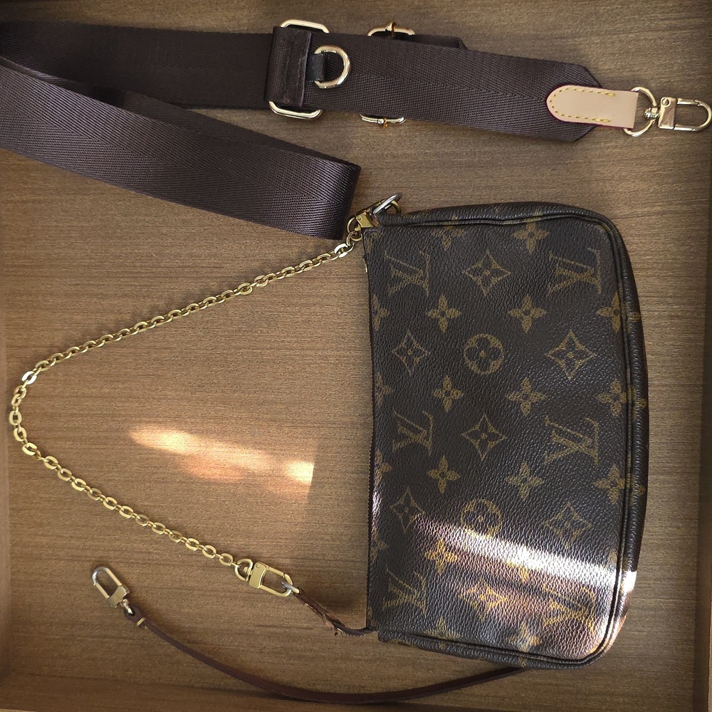 Authentic Louis Vuitton Brown Monogram Shoulder Bag Accessory Pochette w/Extras